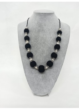 Colier margele lana impaslita, unicat, handmade, Negru