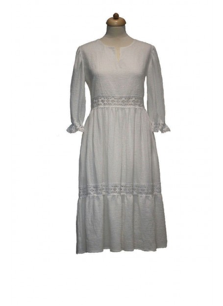 Rochie din panza topita cu volane si dantela