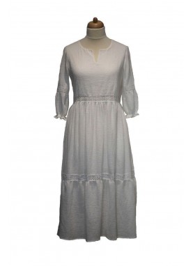 Rochie din panza topita cu volane si dantela