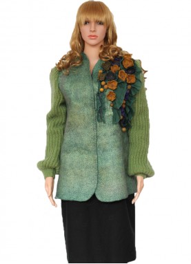 Jacheta Tyana,  din lana naturala impaslita  manual, unicat, handmade